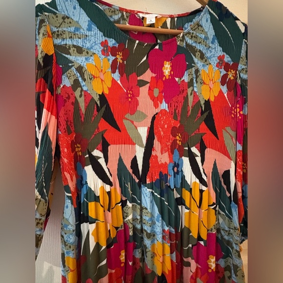 Chloe + Rene floral peplum pleat babydoll top size small bright oversized - Picture 3 of 10